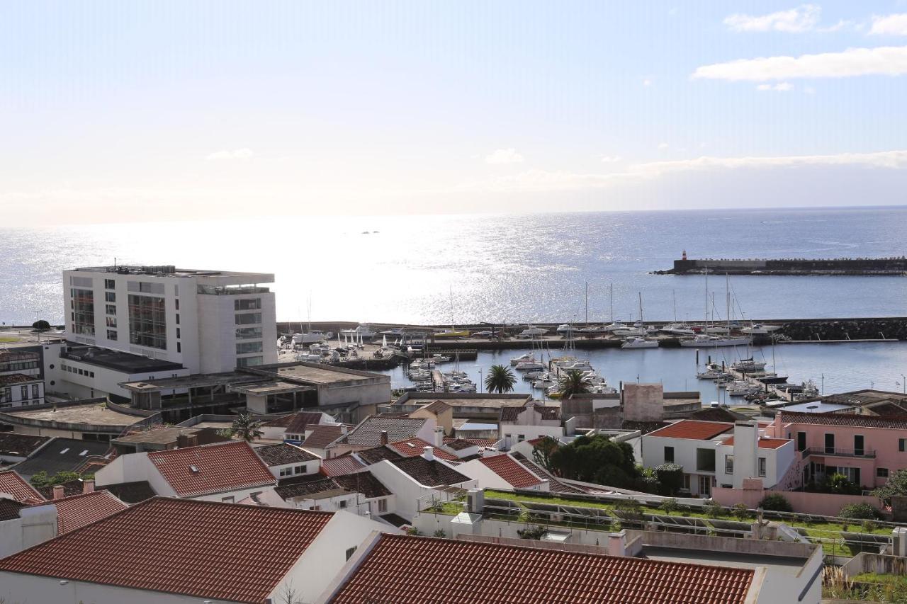 City Center, 200 Meters To Marina, Walk To Everything, Private Yard And Garden Πόντα Ντελγκάντα Εξωτερικό φωτογραφία
